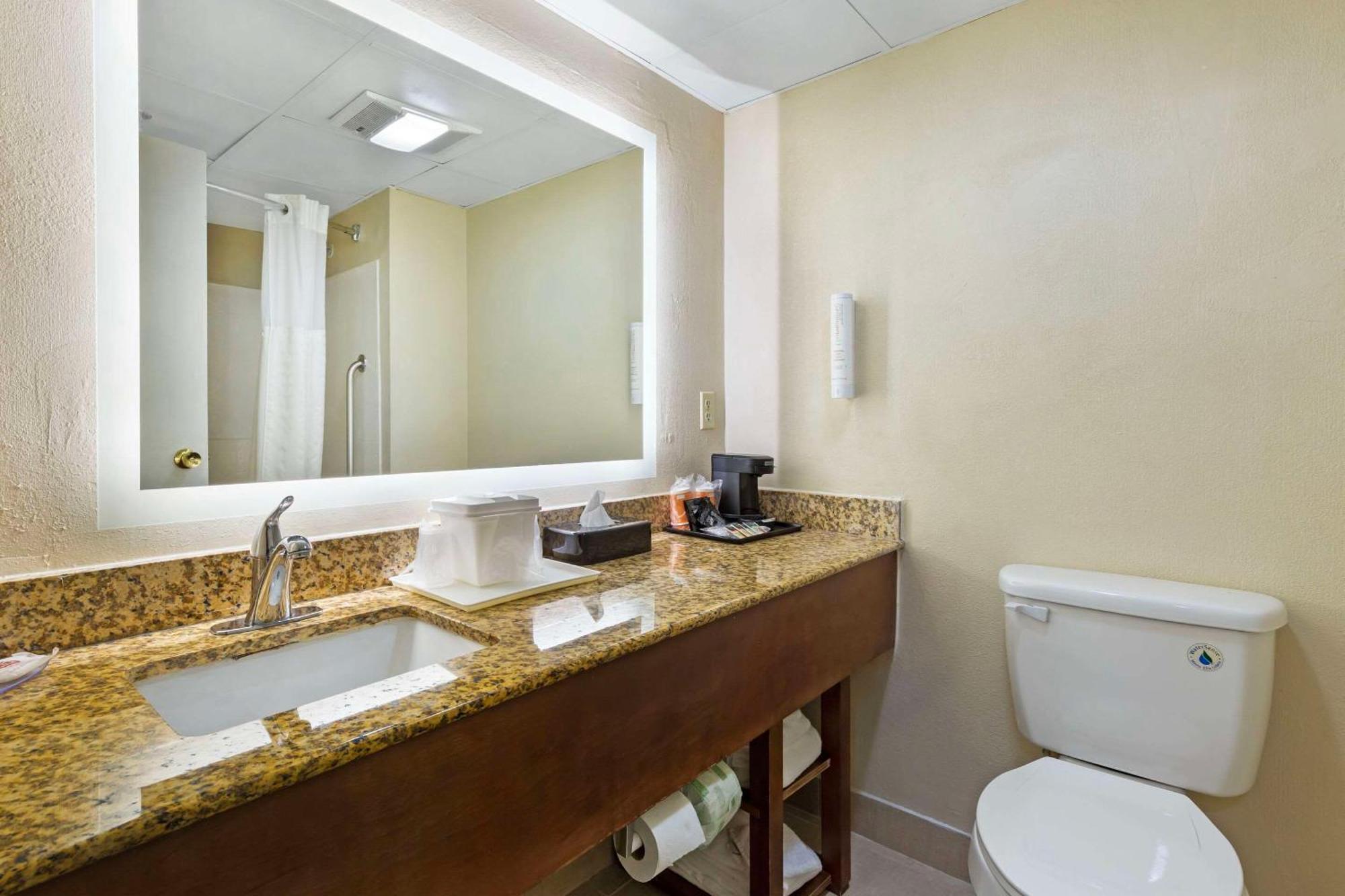 Clarion Pointe Research Triangle Park Durham Otel Dış mekan fotoğraf